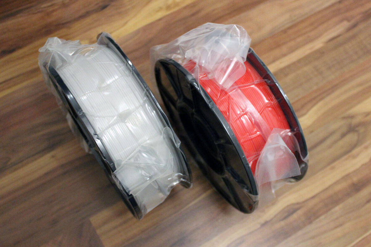 Polyamid Filament kaufen: Der 3d Nylon PA Test ist gut verlaufen, das Nylon Carbon ist empfehlenswert.