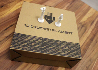 Zwei Pokemon mit 3D Freunde PLA gedruckt. Filament aus Deutschland liefert gute 3D Ergebnisse